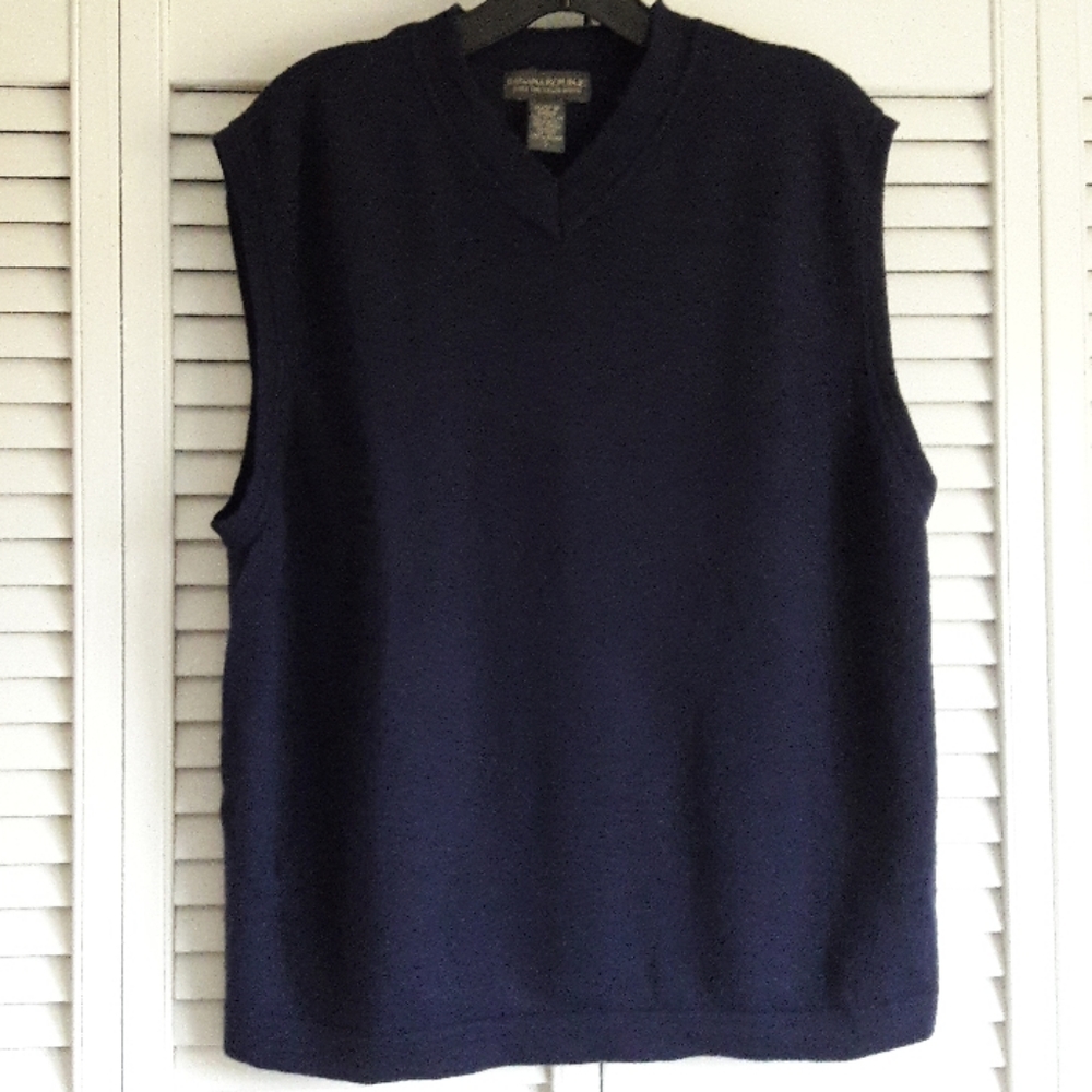 Banana Republic Men's Vest.
